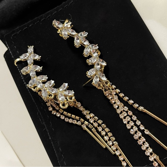 ✨Stunning Floral Rhinestones Stud Earrings Cuff - Picture 2 of 3